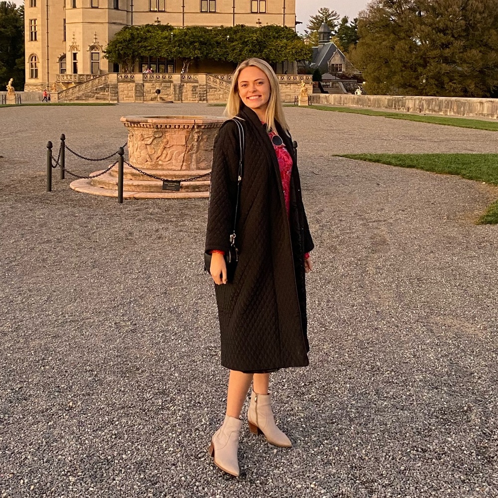 Meet your Posher, Leah